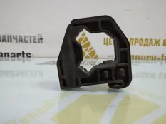 Кронштейн радиатора BMW 3 2017 17118620732 F30 РЕСТАЙЛИНГ B47D20A 2.0 ДИЗЕЛЬ, левый