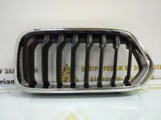 Решетка радиатора BMW X2 2018-2021 7424777 F39, левая