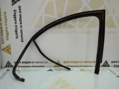 Уплотнитель стекла двери Skoda Rapid 2012-2017 5JA839432F 1 NH3 ДО РЕСТАЙЛИНГ, задний правый