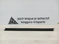 Уплотнитель стекла двери BMW 3 2014 51337258299 F30 ДО РЕСТАЙЛИНГ N47T 2.0 ДИЗЕЛЬ, передний левый