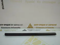 Уплотнитель стекла внутренний BMW 3 2014 51357258297 F30 ДО РЕСТАЙЛИНГ N47T 2.0 ДИЗЕЛЬ, задний левый