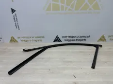 Уплотнитель двери BMW 3 2014 51337258325 F30 ДО РЕСТАЙЛИНГ N47T 2.0 ДИЗЕЛЬ, передний левый