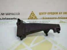 Кронштейн жалюзей воздуховода BMW 6 2017-2020 1133229XX G32, левый
