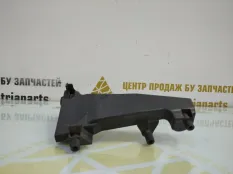Кронштейн жалюзей воздуховода BMW 5 2017-2019 1126420XX G30 ДО РЕСТАЙЛИНГ, левый