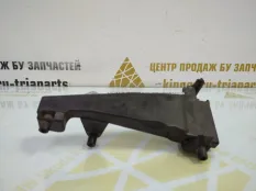 Кронштейн жалюзей воздуховода BMW 6 2017-2020 1133230XX G32, правый