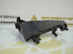 Кронштейн жалюзей воздуховода BMW 5 2017-2019 1126420XX G30 ДО РЕСТАЙЛИНГ, левый