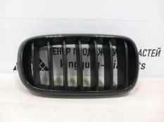 Решетка радиатора BMW X5 2013-2018 7316076 F15, правая