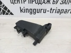 Кронштейн жалюзей воздуховода BMW 5 2017-2019 1149052 G30 ДО РЕСТАЙЛИНГ, правый