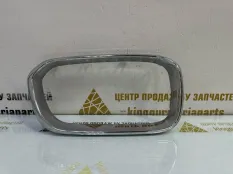 Молдинг решетки радиатора BMW 1 2015-2017 51137371748 F20 РЕСТАЙЛИНГ, правый