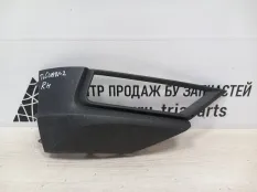 Накладка противотуманной фары Volkswagen Tiguan 2016-2020 5NA853212B 2 AD1 ДО РЕСТАЙЛИНГ, передняя правая