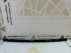 Молдинг решетки радиатора Volkswagen Touareg 2018-2022 760853053 3 CR7