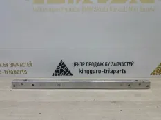 Кронштейн радиатора Volkswagen Touareg 2018-2022 4M0802507D04S 3 CR7