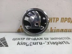 Эмблема Skoda Kodiaq 2016-2022 565853621 1 NS7 ДО РЕСТАЙЛИНГ, передняя