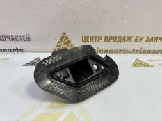 Кронштейн форсунки омывателя Volkswagen Touareg 2018-2022 760807942B 3 CR7, правый