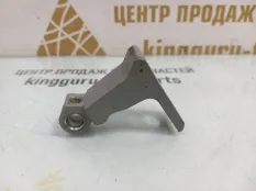Петля двери нижняя Volkswagen Tiguan 2007-2011 8K0831402P 1 5N1 ДО РЕСТАЙЛИНГ, передняя правая