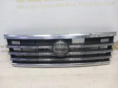 Решетка радиатора Volkswagen Touareg 2018-2022 760853651KRYP 3 CR7, передняя