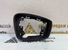 Рамка зеркала Skoda Rapid 2012-2017 212835508 1 NH3 ДО РЕСТАЙЛИНГ, правая
