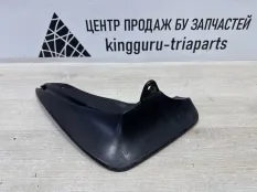 Брызговик Skoda Octavia 2017-2020 5E0821821A A7 5E3 РЕСТАЙЛИНГ, задний левый
