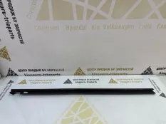 Уплотнитель стекла двери BMW 7 2022-2024 9447506 G70, передний правый