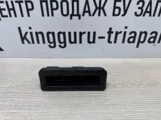 Кнопка открывания багажника Volkswagen Polo 2015-2020 6V0827566 5 612 РЕСТАЙЛИНГ