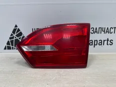 Фонарь внутренний Volkswagen Jetta 2010-2015 5C6945094 6 162 ДО РЕСТАЙЛИНГ, правый