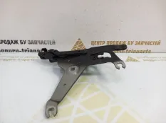 Петля капота правая BMW X5 2013-2018 41007381782 F15