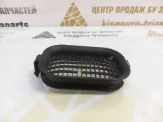 Решетка вентиляционная BMW X3 2010-2014 13717811020 F25