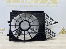 Диффузор вентилятора Volkswagen Polo 2015-2020 6RU121207B 5 612 РЕСТАЙЛИНГ
