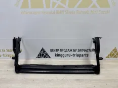 Дефлектор радиатора нижний BMW 6 2017-2020 51747415659 G32