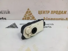 Моторчик жалюзей BMW X5 2019-2023 9881646 G05