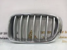 Решетка радиатора BMW X3 2014-2017 51117210725 F25 РЕСТАЙЛИНГ, левая