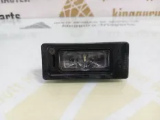 Подсветка номера Volkswagen Tiguan 2016-2020 5NA943021 2 AD1 ДО РЕСТАЙЛИНГ