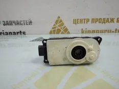 Моторчик жалюзей BMW X5 2019-2023 9464870 G05