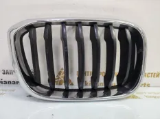 Решетка радиатора BMW X3 2017-2021 7440854 G01 ДО РЕСТАЙЛИНГ, правая