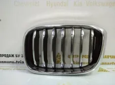 Решетка радиатора BMW X3 2017-2021 8091725 G01 ДО РЕСТАЙЛИНГ, левая