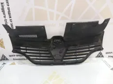 Решетка радиатора Renault Logan 2014-2018 623107605RC 2 L8 ДО РЕСТАЙЛИНГ