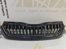 Решетка радиатора Skoda Rapid 2020-2022 60U853668 2 NK6