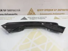 Кронштейн фары Skoda Rapid 2020-2022 60U805932A 2 NK6, правый