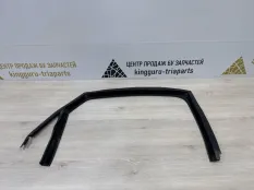 Уплотнительная резинка боковой двери Volkswagen Polo 2015-2020 020419 5 612 РЕСТАЙЛИНГ, задняя правая