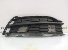 Решетка противотуманной фары Skoda Karoq 2017-2021 57A807368 1 NU7 ДО РЕСТАЙЛИНГ, правая