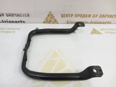 Распорка передней панели BMW X1 2015-2019 51647411979 F48