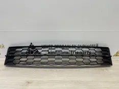 Решетка бампера Skoda Octavia 2017-2020 5E0853677K A7 5E3 РЕСТАЙЛИНГ, передняя