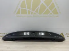 Накладка крышки багажника BMW 6 2017-2020 51137483595 G32