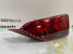 Фонарь внутренний Hyundai Solaris 2017-2020 92404H5000 2 HCR ДО РЕСТАЙЛИНГ, правый