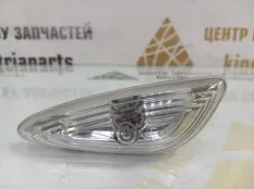 Повторитель поворота в крыло Hyundai Solaris 2017-2020 92303M5000 2 HCR ДО РЕСТАЙЛИНГ, левый