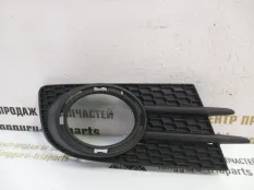 Решетка противотуманной фары Volkswagen Tiguan 2011-2017 5N0853666H9B9 1 5N1 РЕСТАЙЛИНГ, правая