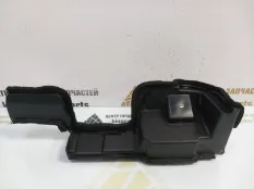 Дефлектор радиатора Omoda C5 2022-2024 302001177AA T19C, правый