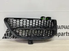 Решетка бампера Volkswagen Touareg 2006-2010 7L6853666B 1 7LA РЕСТАЙЛИНГ, передняя правая