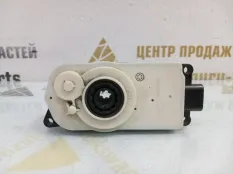 Моторчик жалюзей BMW X5 2019-2023 9464869 G05