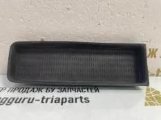 Вставка в подлокотнике BMW 3 2007 51167118064 E90 ДО РЕСТАЙЛИНГ 2.0 N46B20B